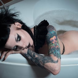 Razor Candi in 'Razor Candi' Busty Wet Fetishy Gothic Babe Bubble Bath Time (Thumbnail 12)