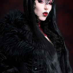 Razor Candi in 'Razor Candi' Elegantly Tempting Gothic Vampire Beauty RazorCandi (Thumbnail 2)