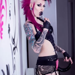 Razor Candi in 'Razor Candi' Jewelled buttplug for strap-on wielding tattooed Goth girl (Thumbnail 1)