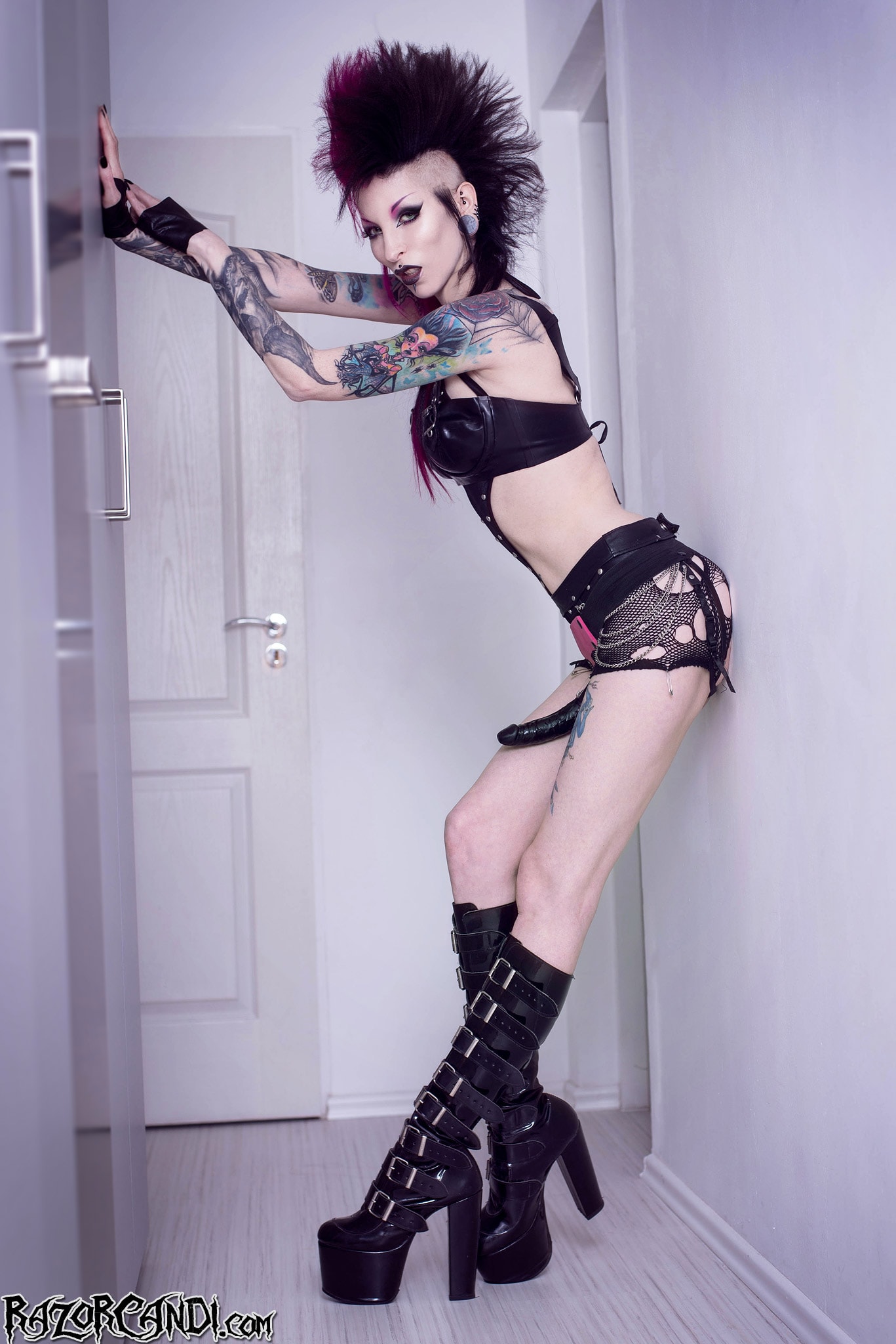 Razor Candi 'Jewelled buttplug for strap-on wielding tattooed Goth girl' starring Razor Candi (Photo 3)