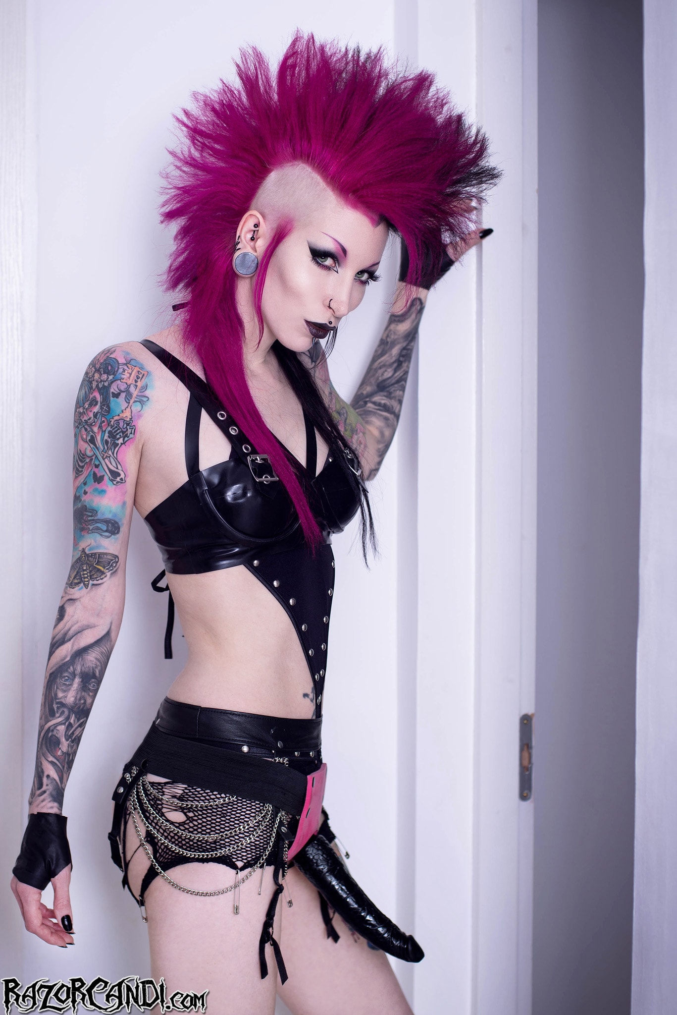 Razor Candi 'Jewelled buttplug for strap-on wielding tattooed Goth girl' starring Razor Candi (Photo 5)