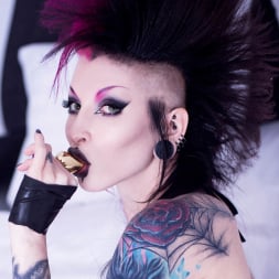Razor Candi in 'Razor Candi' Jewelled buttplug for strap-on wielding tattooed Goth girl (Thumbnail 10)