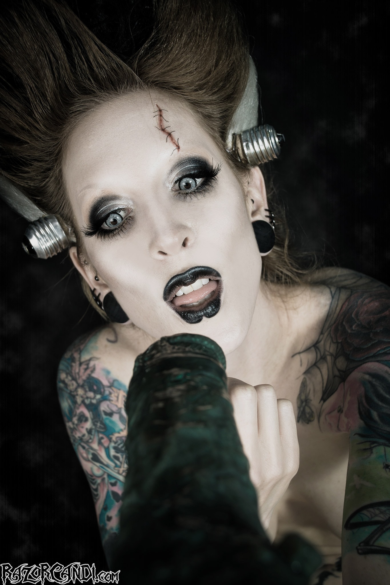 Razor Candi 'Tattooed Bride of Frankenstein Cosplay' starring Razor Candi (Photo 13)